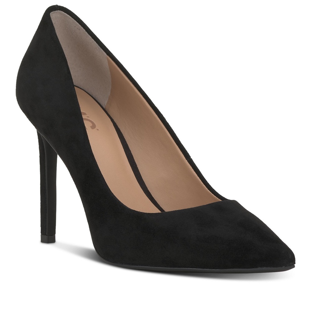 INC black suede pump